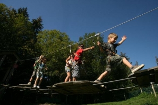  Curso de titíes en los árboles en el corazón del Doubs 